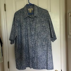 Tori Richard light weight soft cotton casual shirt.